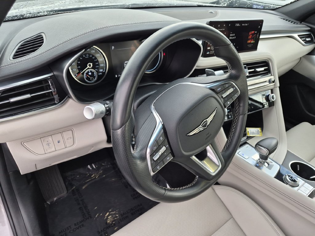 Used 2025 Genesis G70 2.5T RWD image 14