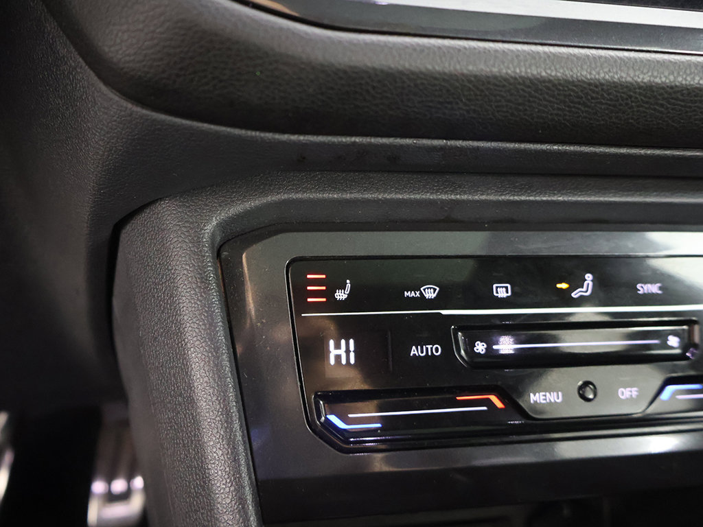 Used 2024 Volkswagen Tiguan SE R-Line FWD image 48