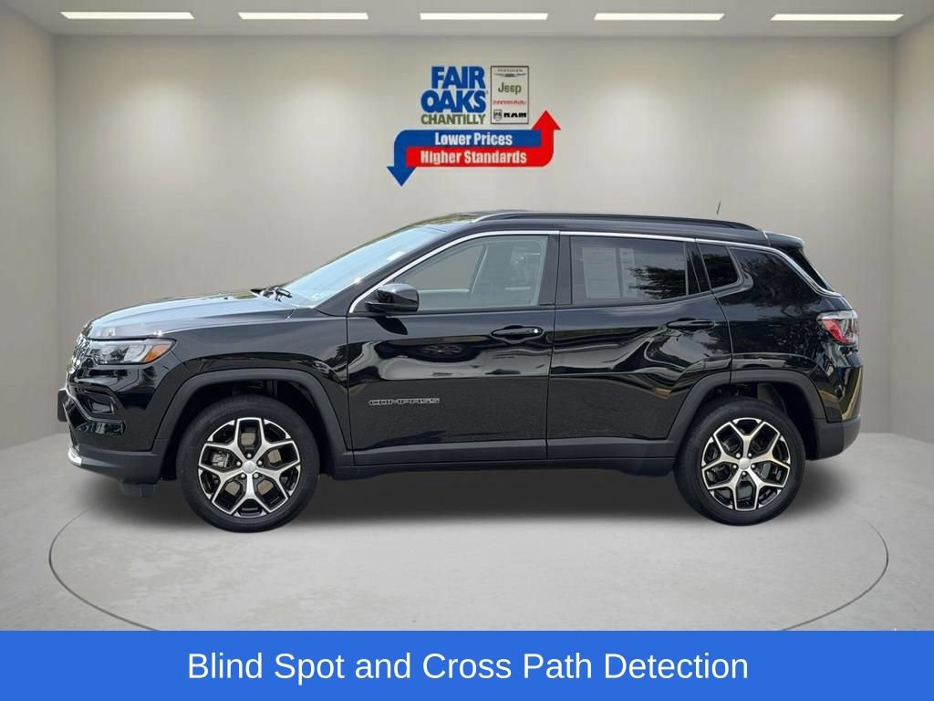 Used 2024 Jeep Compass Limited AWD/4WD image 12