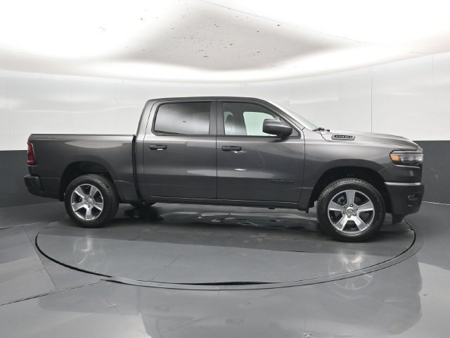 New 2027 RAM 1500 Express AWD/4WD image 34