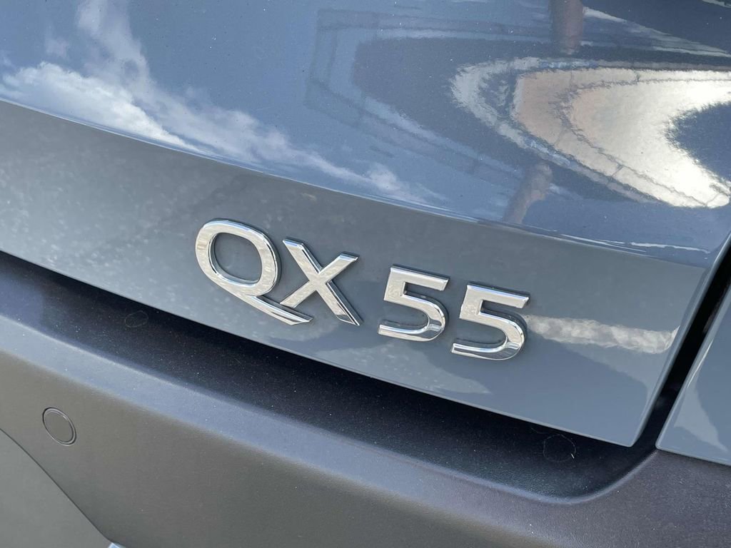 Used 2023 INFINITI QX55 Essential image 8