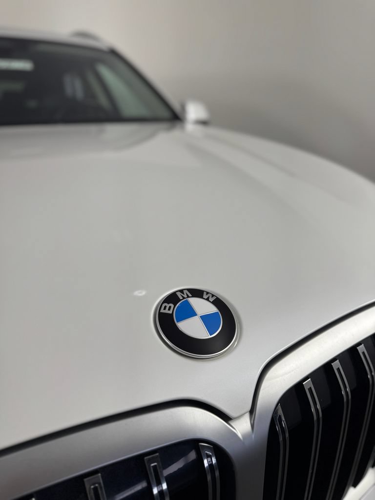 Used 2023 BMW X7 xDrive40i w/ Premium Package AWD/4WD image 52