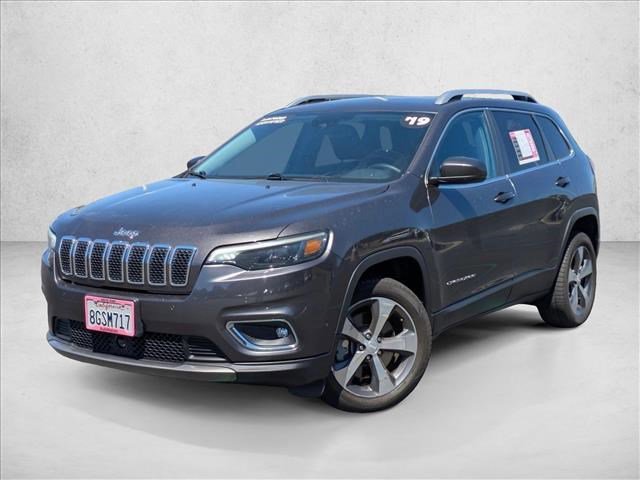 Used 2019 Jeep Cherokee Limited w/ Luxury Group image 1