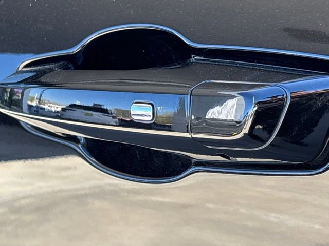 Certified 2025 Buick Enclave Preferred FWD image 9