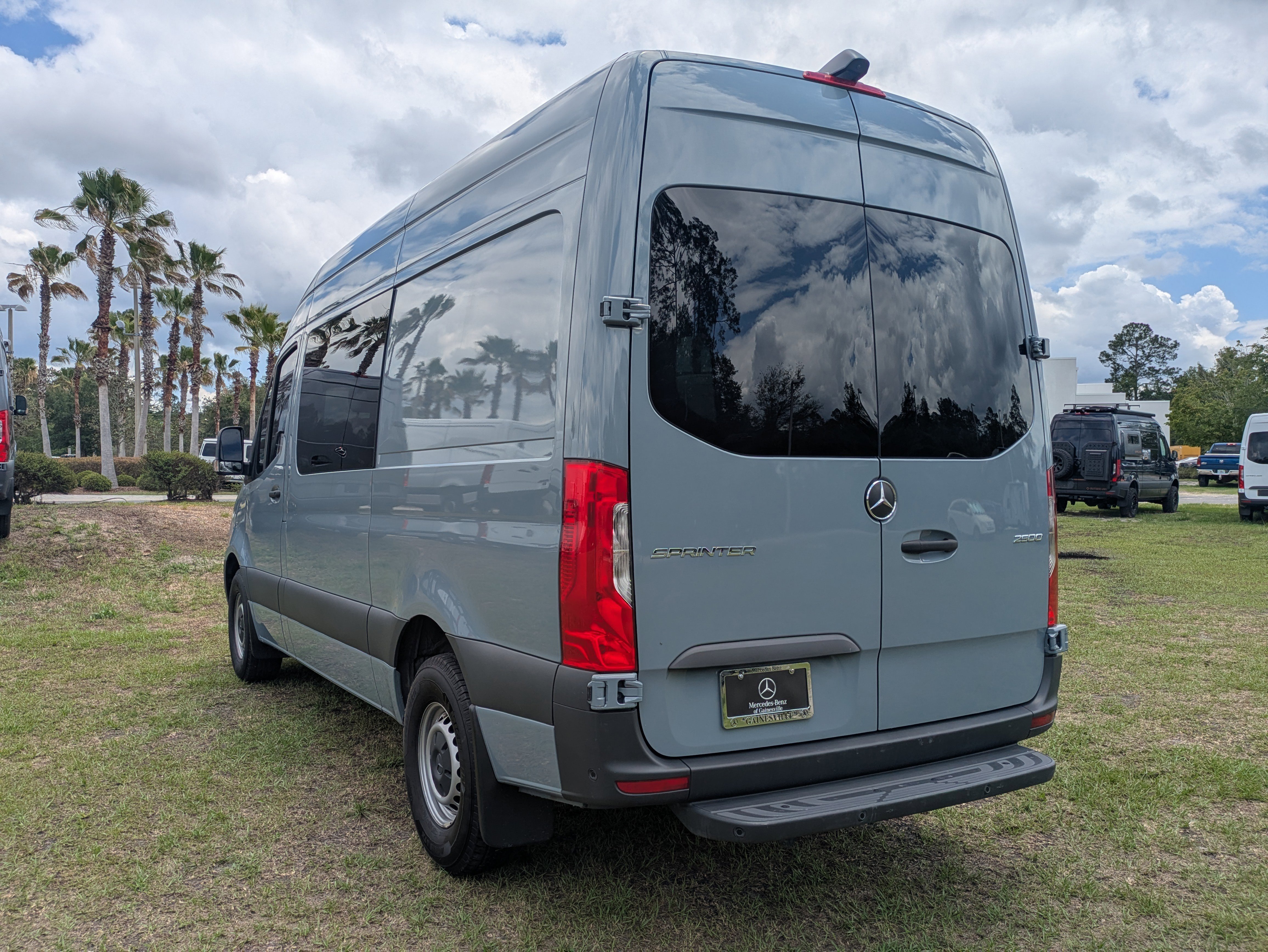 Used 2024 Mercedes-Benz Sprinter 2500 image 6