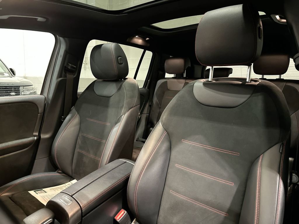 Used 2020 Mercedes-Benz GLB 250 4MATIC image 9