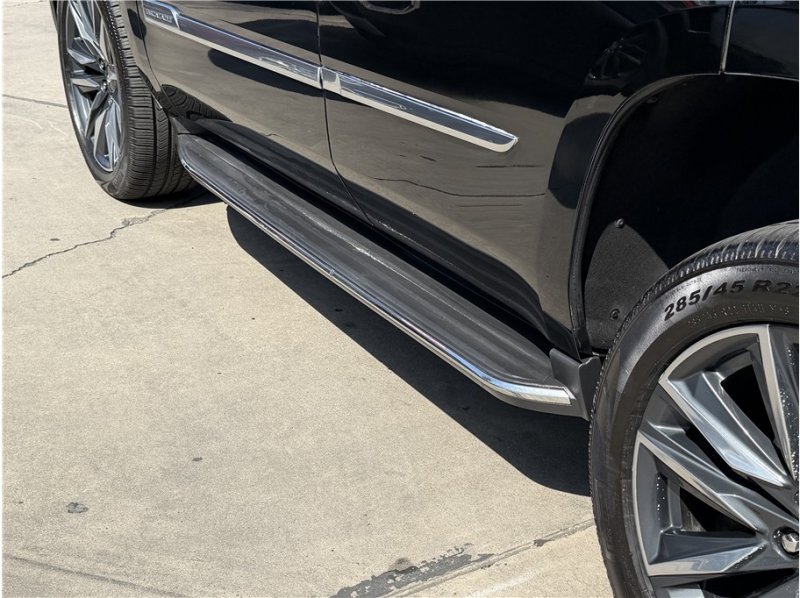 Used 2017 Cadillac Escalade Premium Luxury RWD image 61