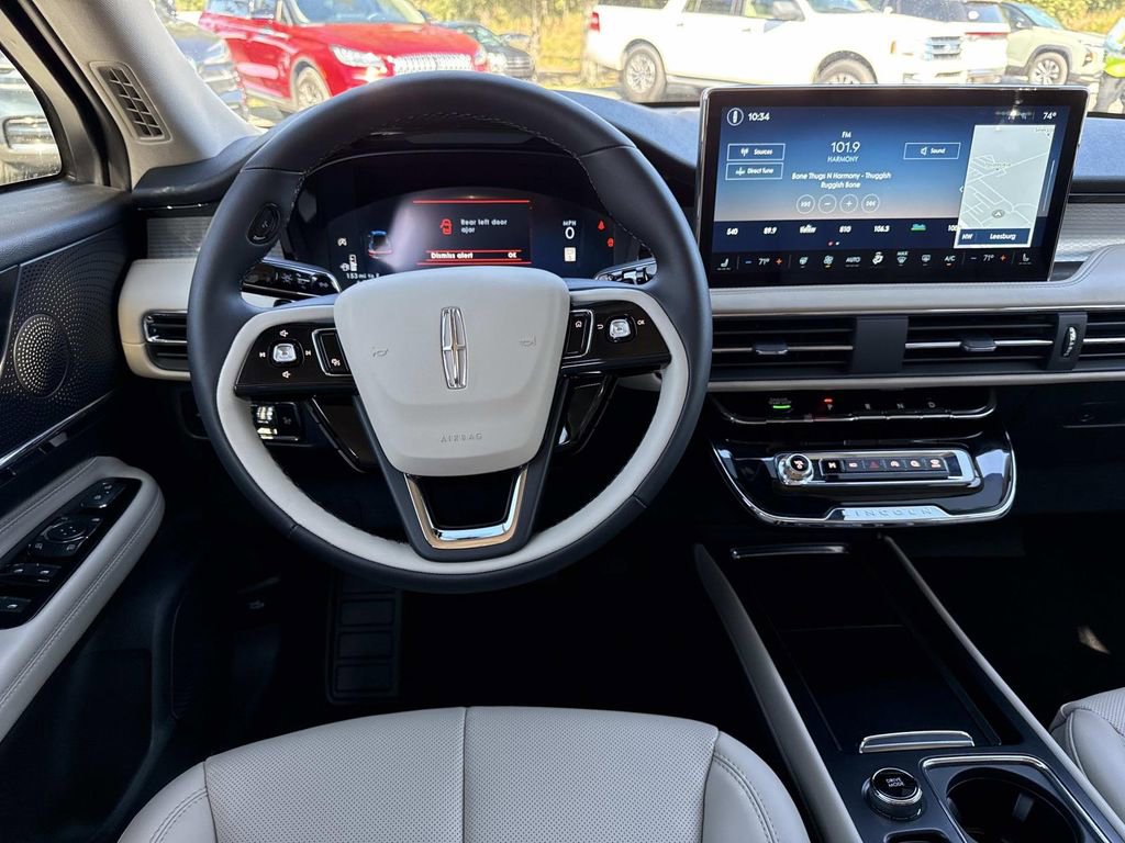 New 2026 Lincoln Corsair Premiere image 17