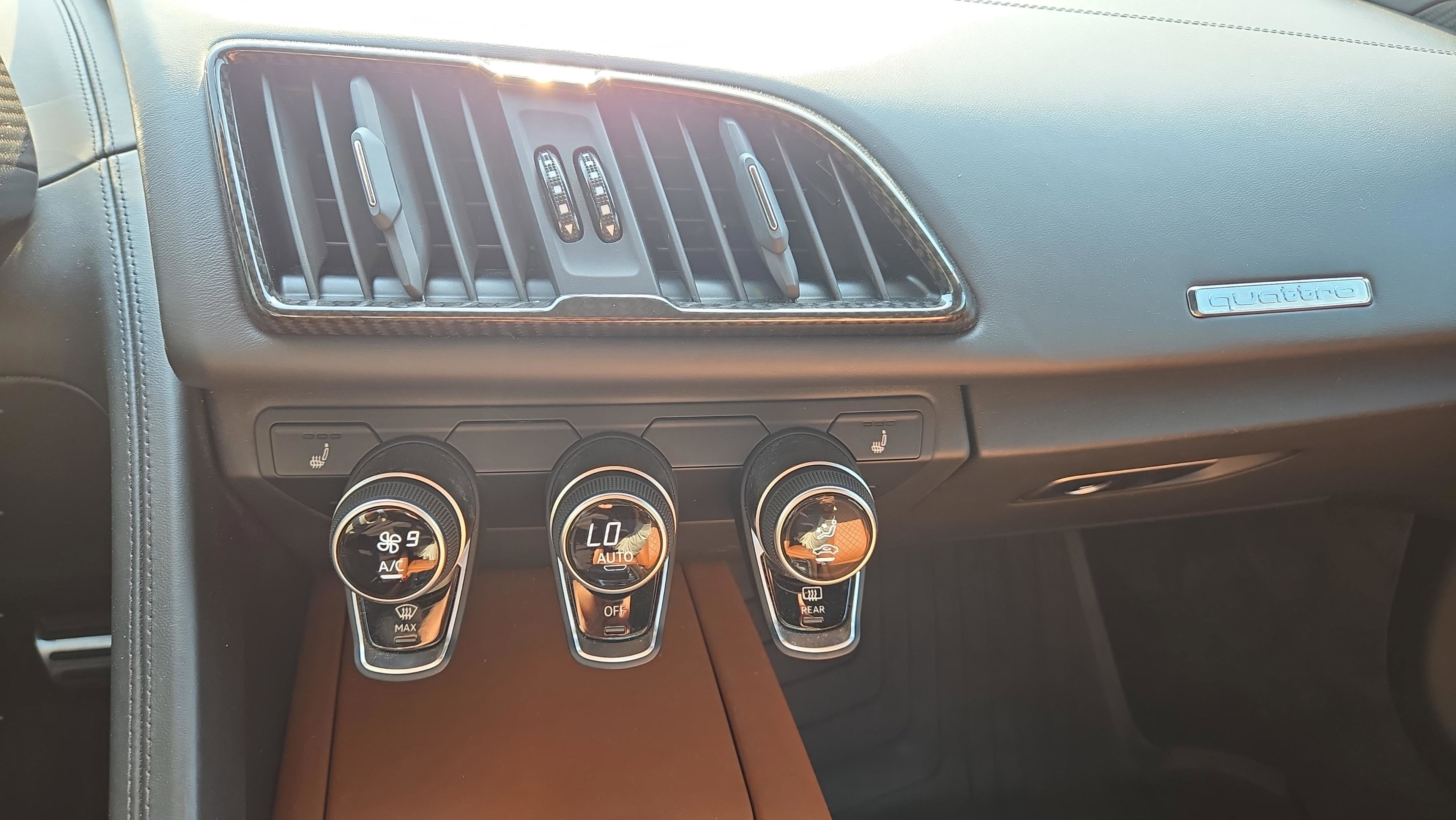 Used 2020 Audi R8 V10 image 16