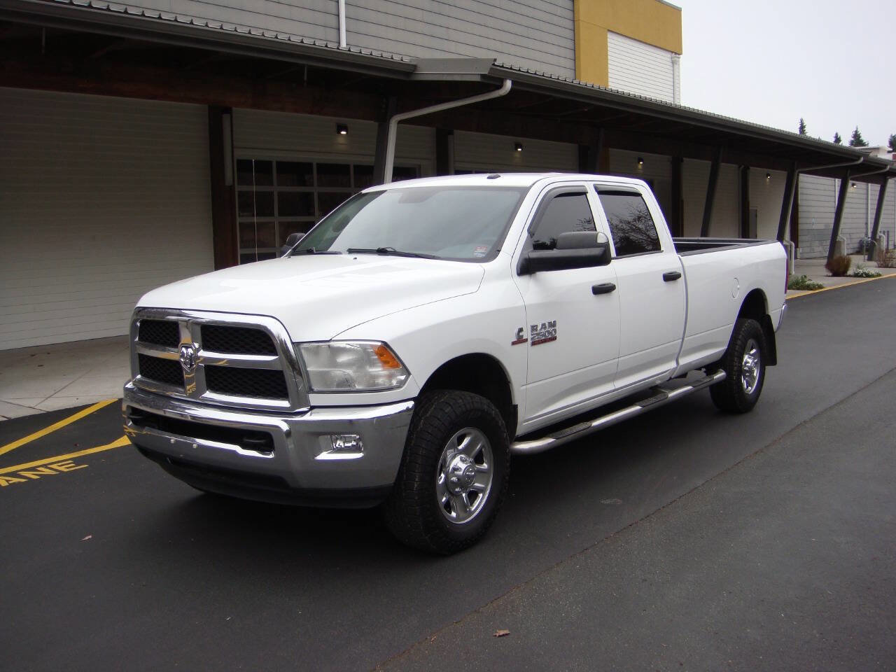 Used 2014 RAM 2500 Tradesman w/ Chrome Appearance Group image 2