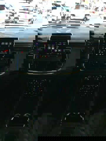 Used 2021 Chevrolet Suburban Z71 w/ Z71 Off-Road Package AWD/4WD image 44