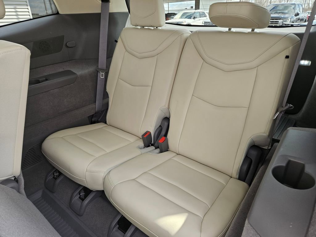 Used 2020 Cadillac XT6 Premium Luxury w/ LPO, Floor Liner Package image 23