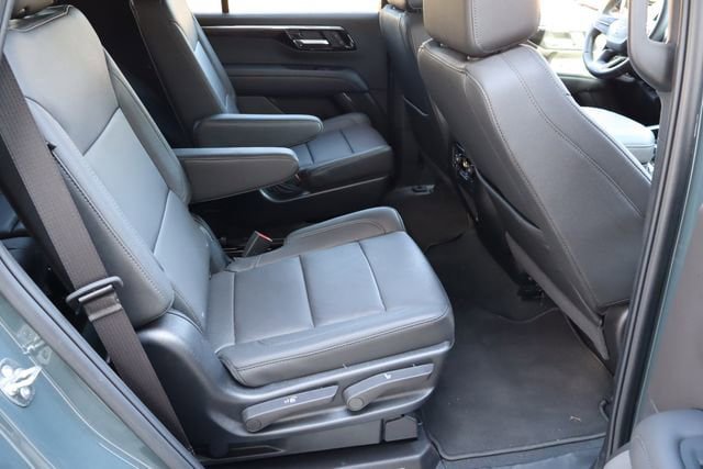 Used 2025 Chevrolet Tahoe Z71 w/ Z71 Off-Road Package AWD/4WD image 18