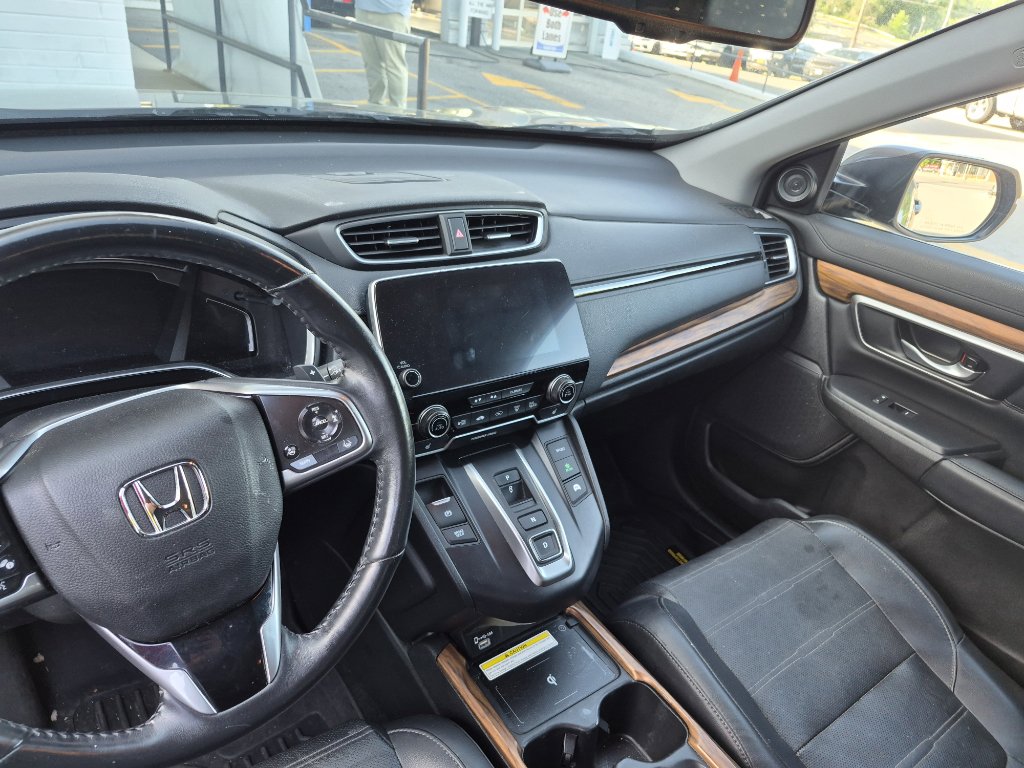 Used 2022 Honda CR-V Touring image 2