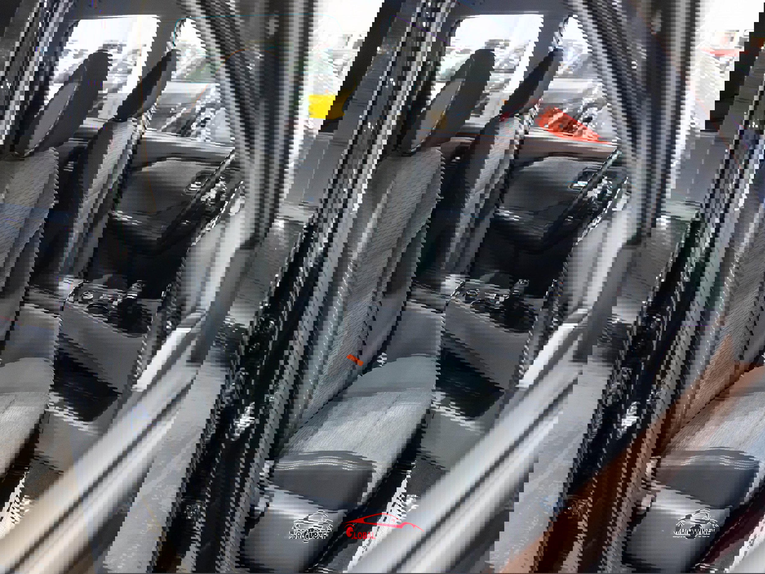 Used 2021 Nissan Rogue SV image 17