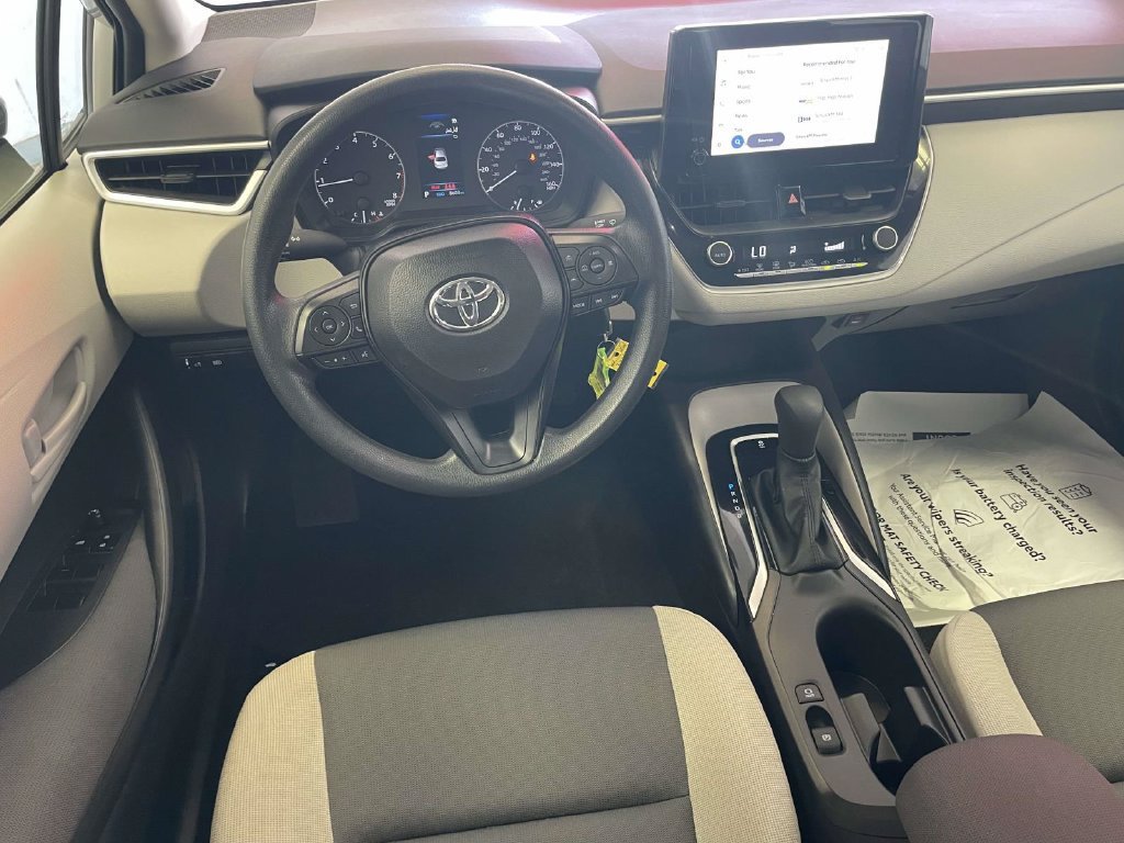 Certified 2025 Toyota Corolla LE FWD image 9