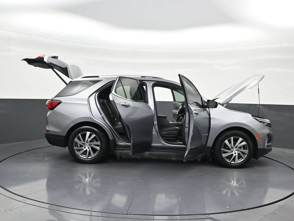 Used 2023 Chevrolet Equinox Premier FWD image 34