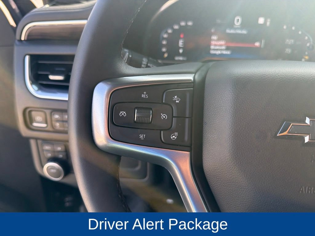 Used 2022 Chevrolet Tahoe Z71 w/ Luxury Package AWD/4WD image 26