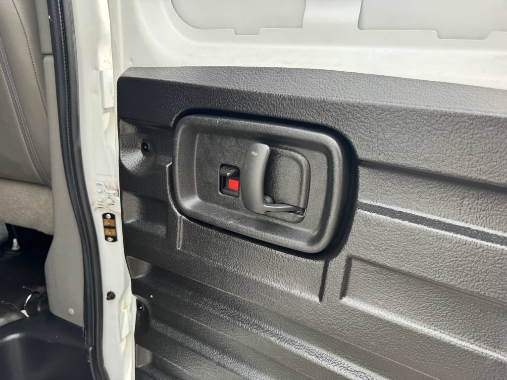 Used 2022 Chevrolet Express 3500 Extended RWD image 32