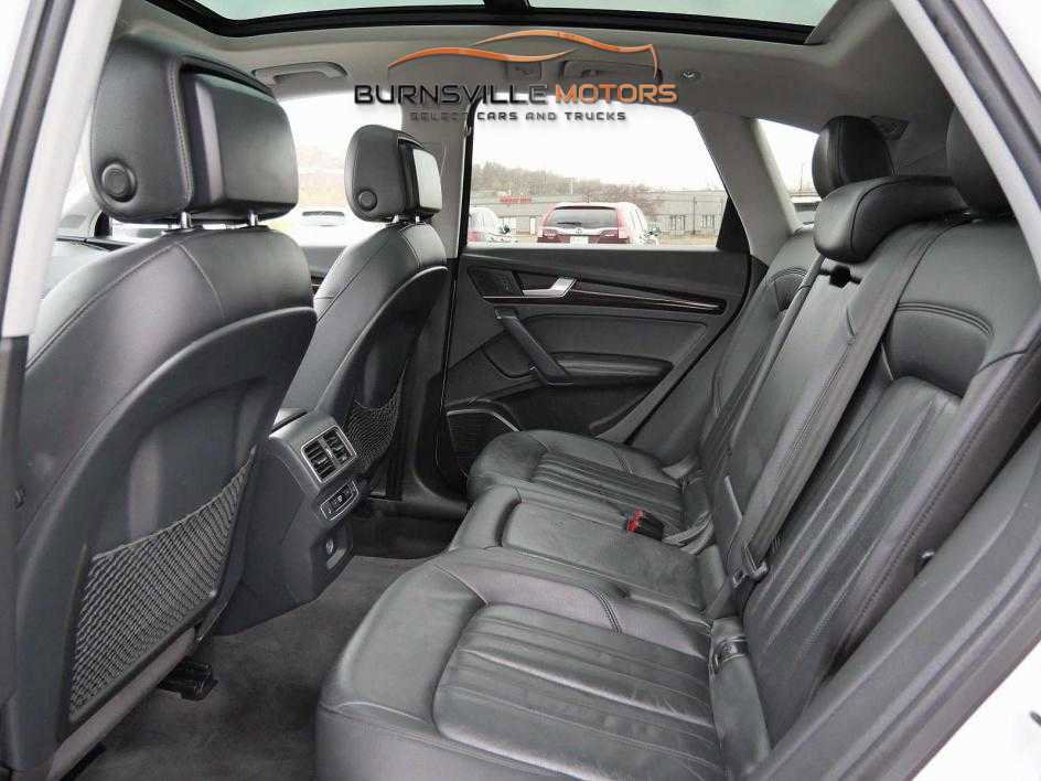 Used 2018 Audi Q5 Prestige w/ Prestige Package image 11