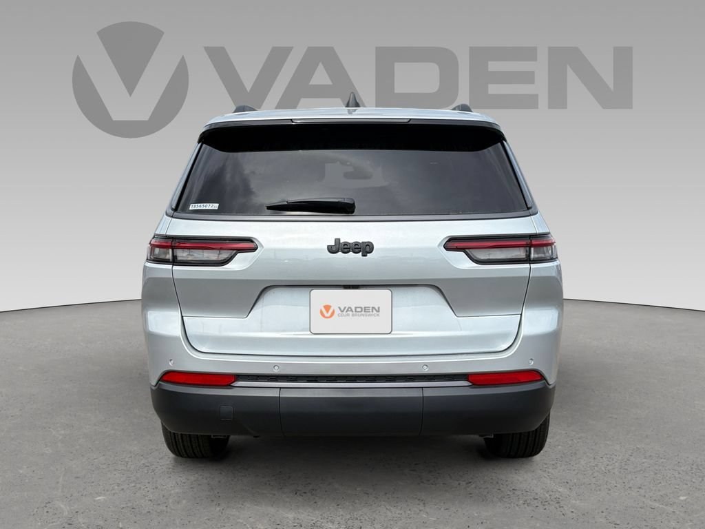 New 2026 Jeep Grand Cherokee L 2WD image 18