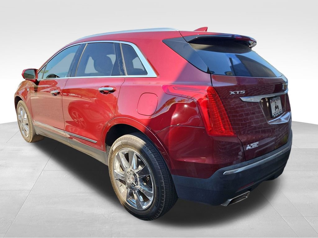 Used 2017 Cadillac XT5 Luxury w/ Driver Awareness Package image 4