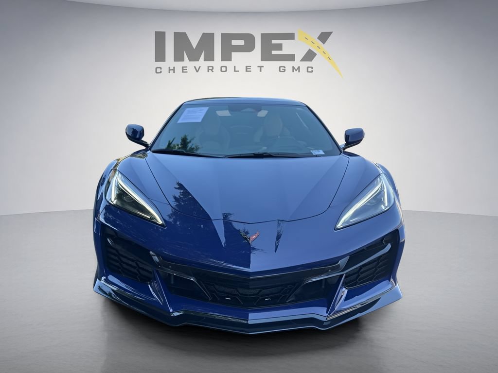 Used 2025 Chevrolet Corvette Z06 w/ Stealth Interior Trim Package RWD image 8
