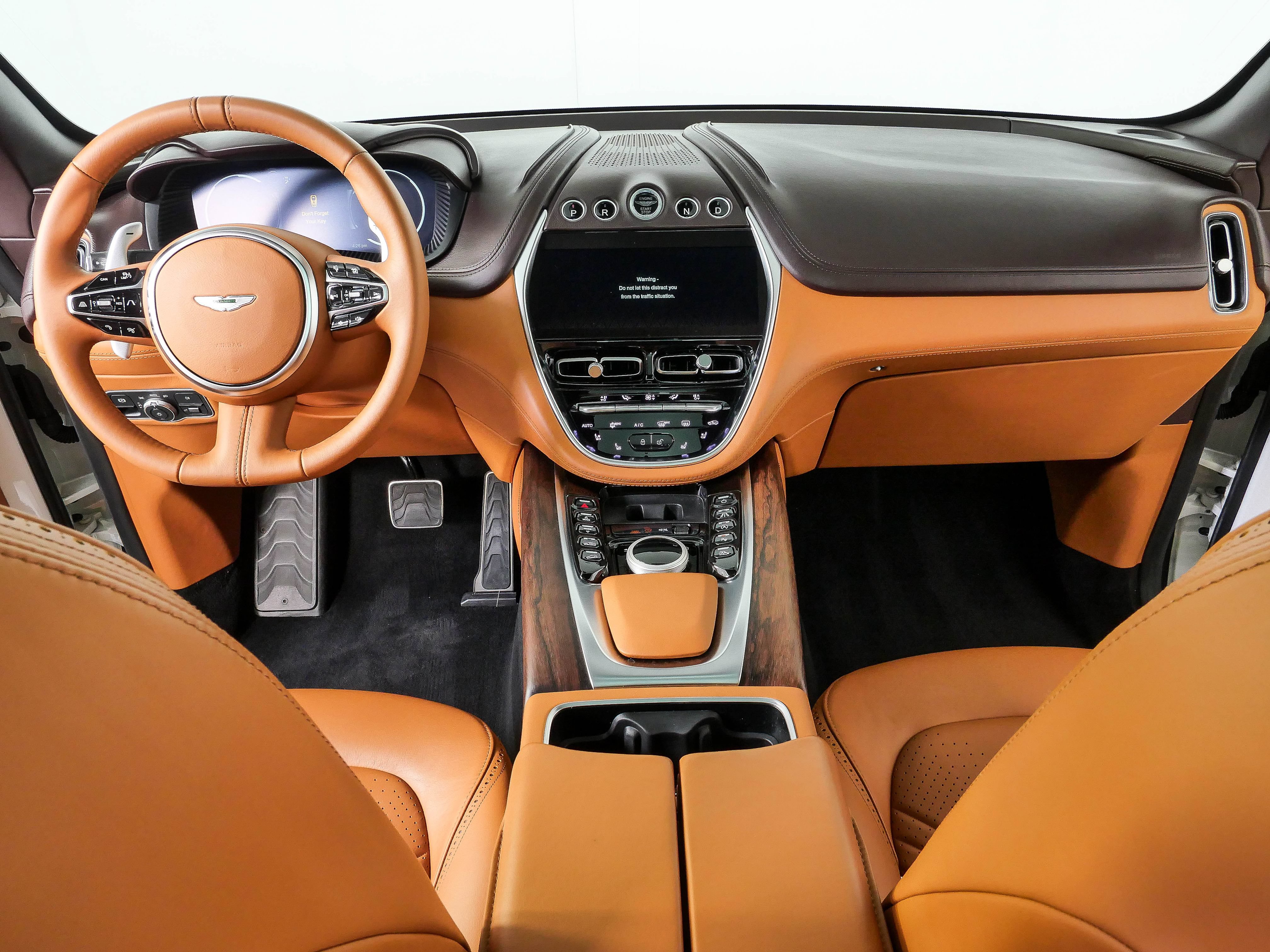 Used 2021 Aston Martin DBX AWD/4WD image 18