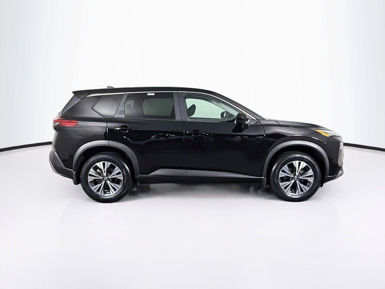 Used 2023 Nissan Rogue SV AWD/4WD image 12