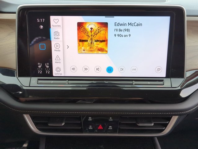 Used 2025 Volkswagen Atlas SE FWD image 18