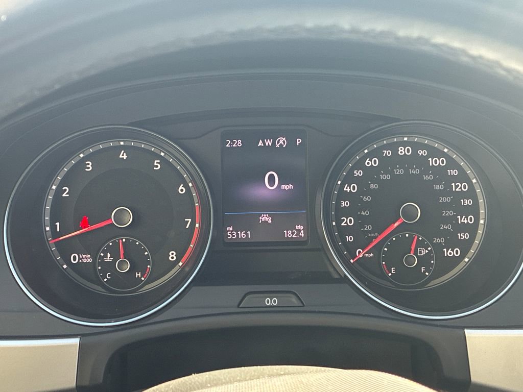 Used 2021 Volkswagen Atlas Cross Sport SE image 16