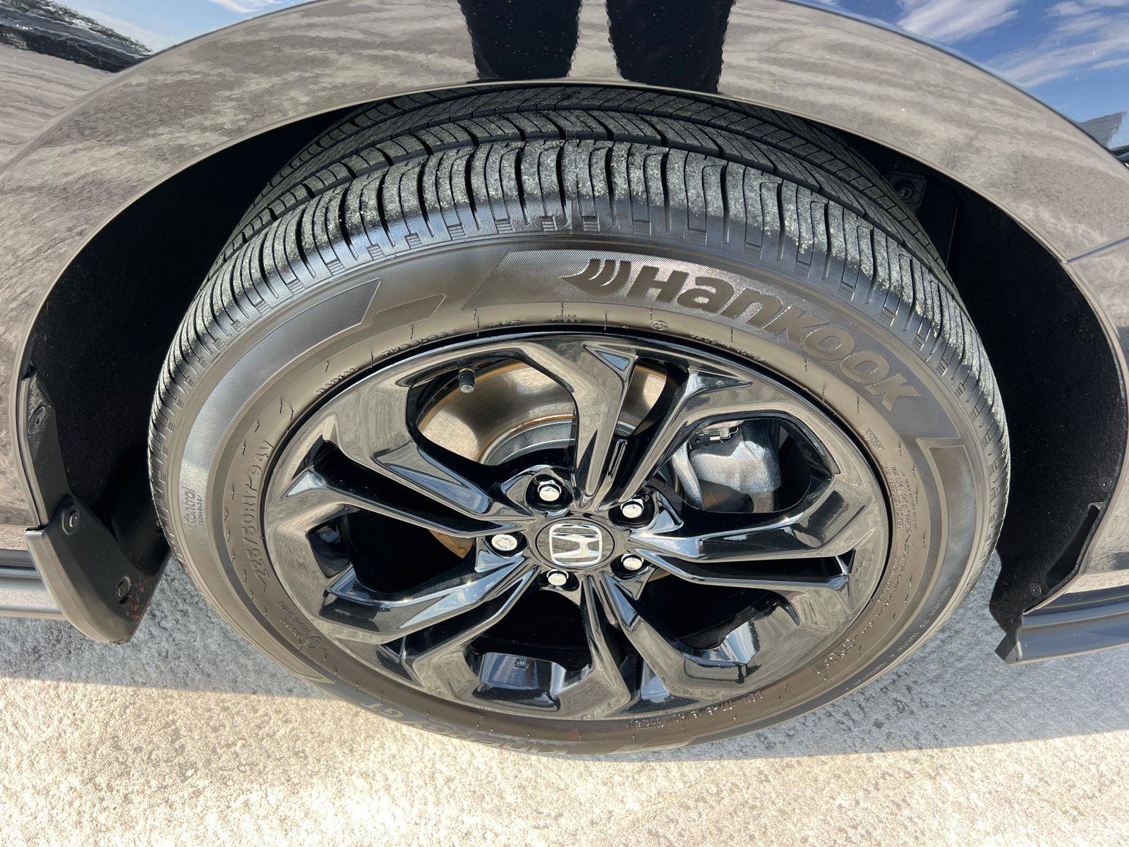 Used 2025 Honda Accord SE image 12