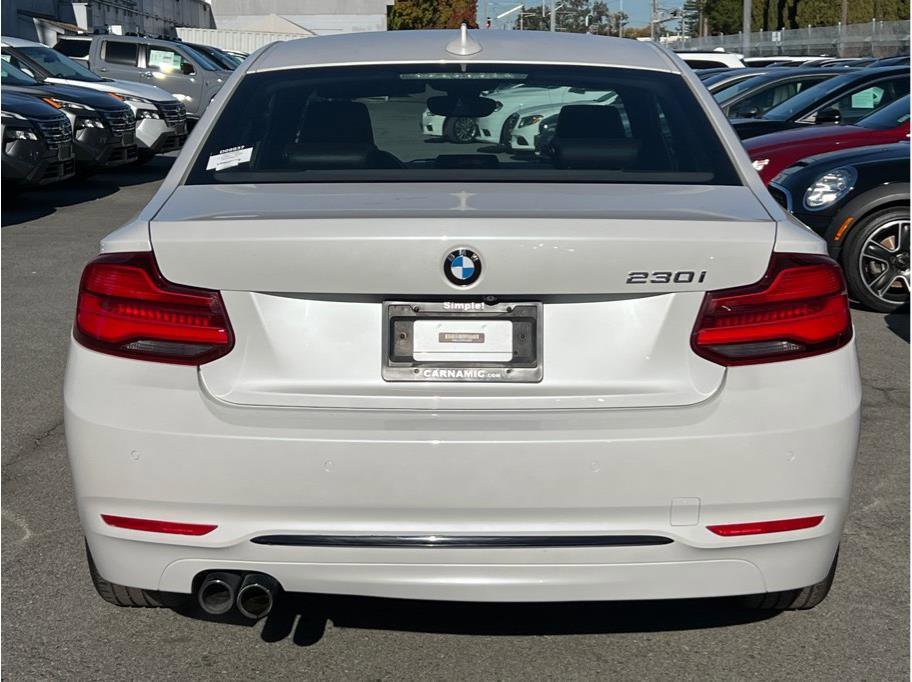 Used 2019 BMW 230i Coupe w/ Convenience Package image 4