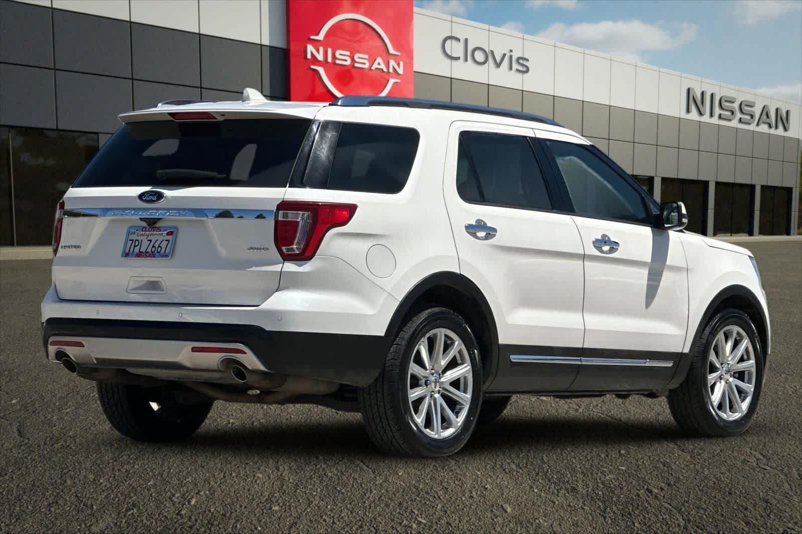 Used 2016 Ford Explorer Limited AWD/4WD image 3