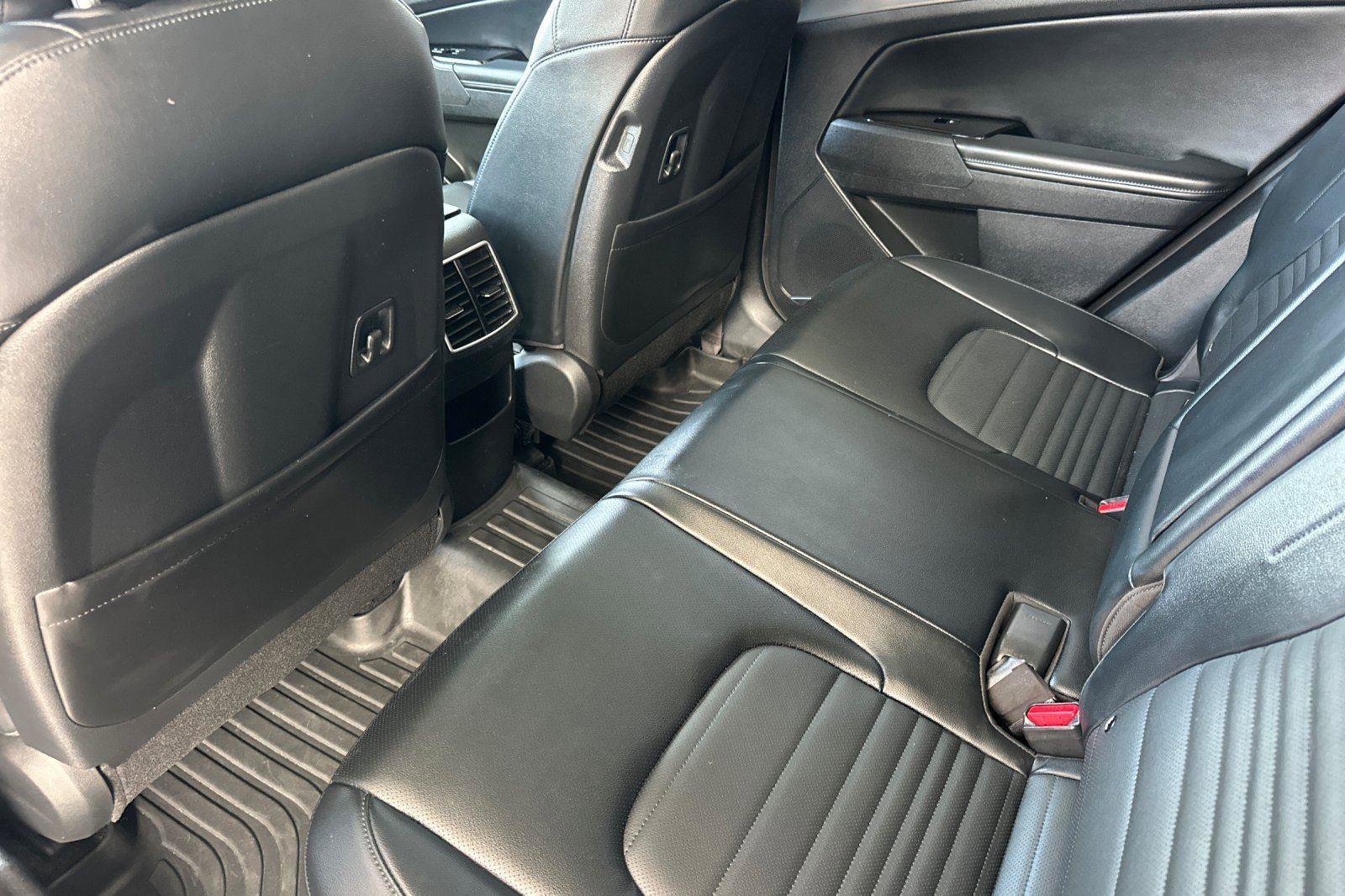 Used 2023 Kia Sportage SX Prestige image 8