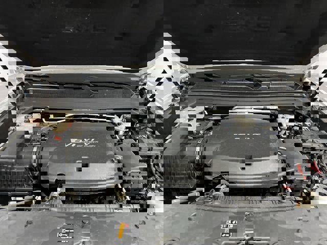 Certified 2020 GMC Canyon SLE w/ Driver Alert Package image 29