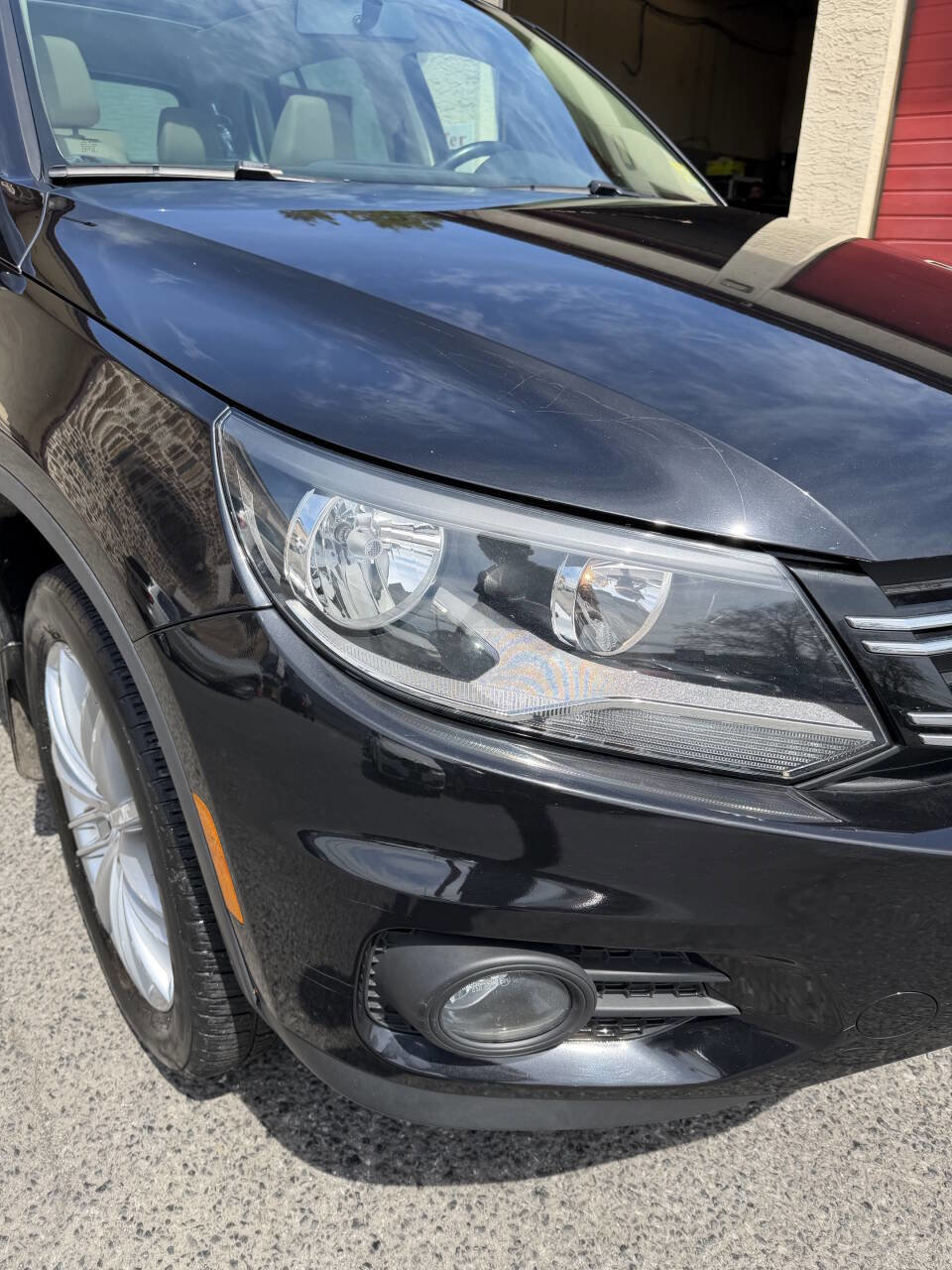 Used 2015 Volkswagen Tiguan SEL image 11