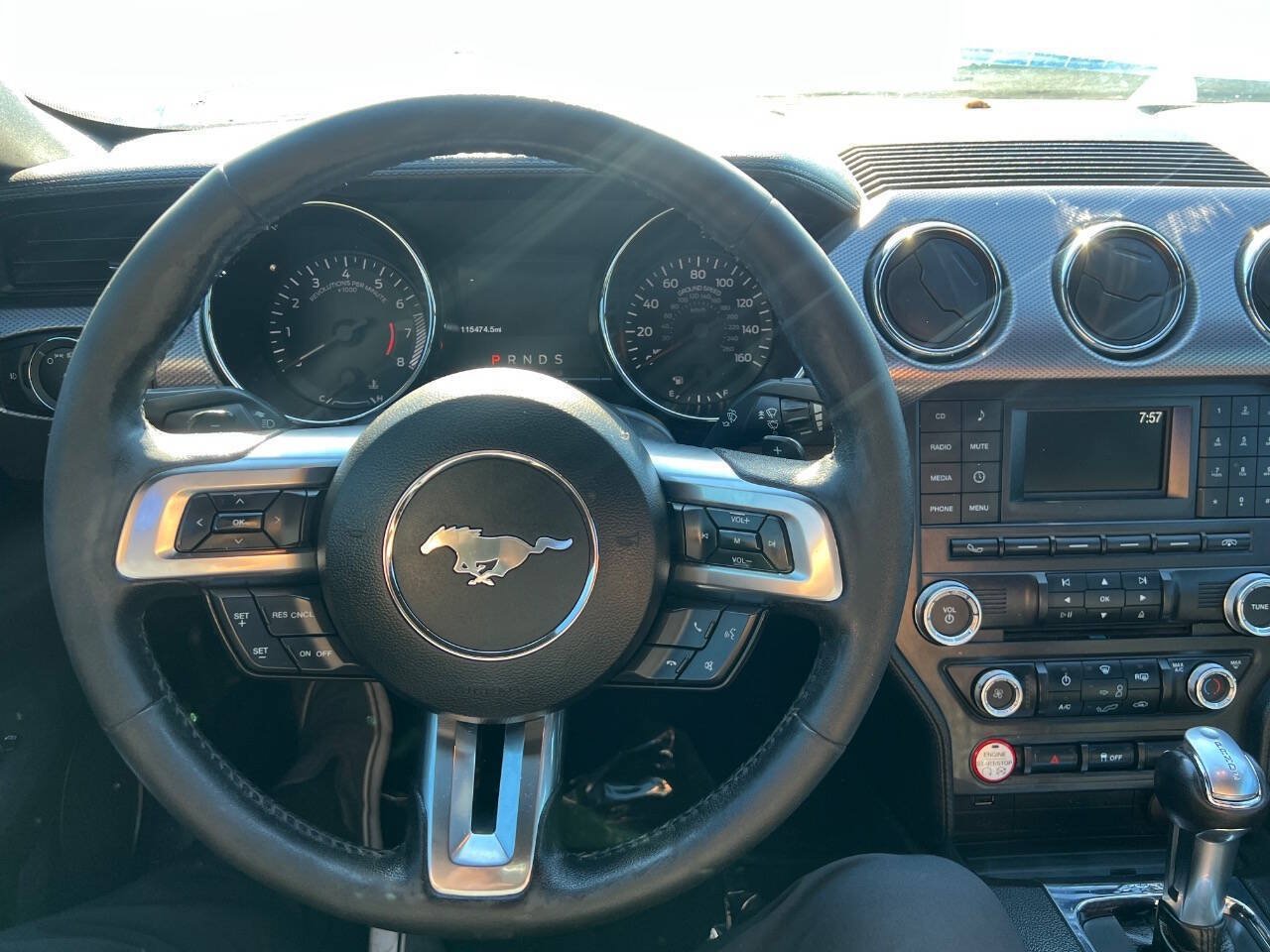 Used 2017 Ford Mustang GT RWD image 8