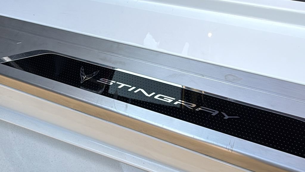 Used 2025 Chevrolet Corvette Stingray Convertible w/ 1LT image 11