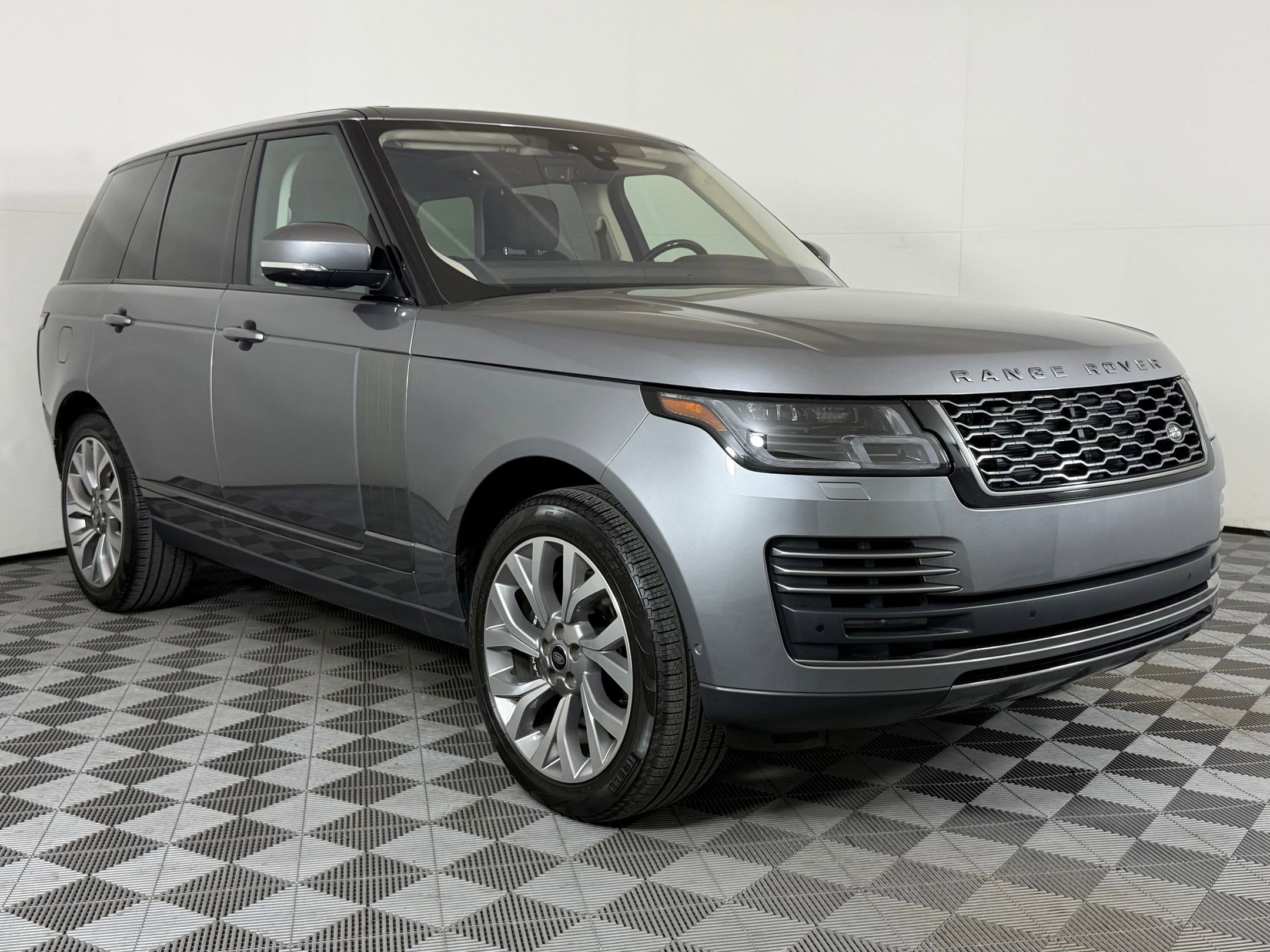 Used 2022 Land Rover Range Rover Westminster Edition image 7