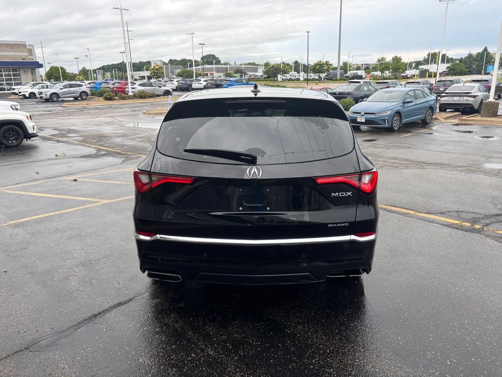 Used 2023 Acura MDX SH-AWD w/ Technology Package image 6