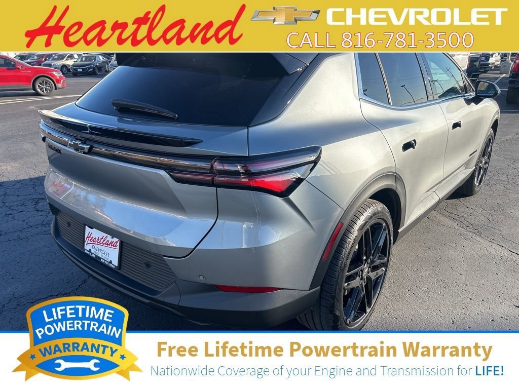 New 2026 Chevrolet Equinox EV LT w/ LPO, Blackout Package FWD image 5