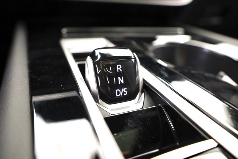 New 2026 Volkswagen Atlas Cross Sport SEL Premium R-Line image 24