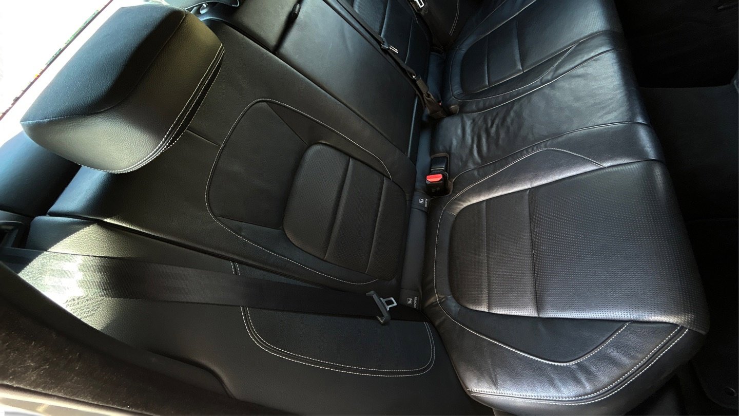 Used 2016 Jaguar XF R-Sport image 22