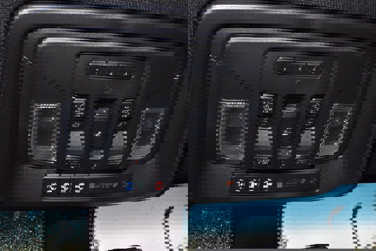 Used 2021 GMC Sierra 1500 AT4 w/ AT4 Preferred Package image 32