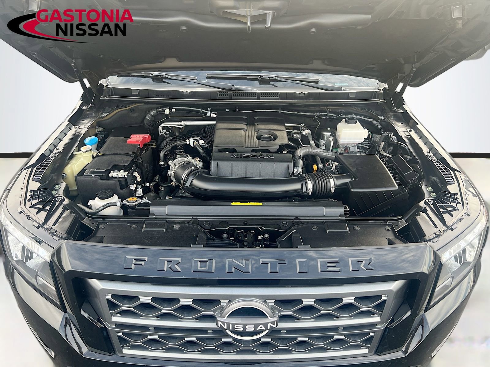 Used 2023 Nissan Frontier SV image 36