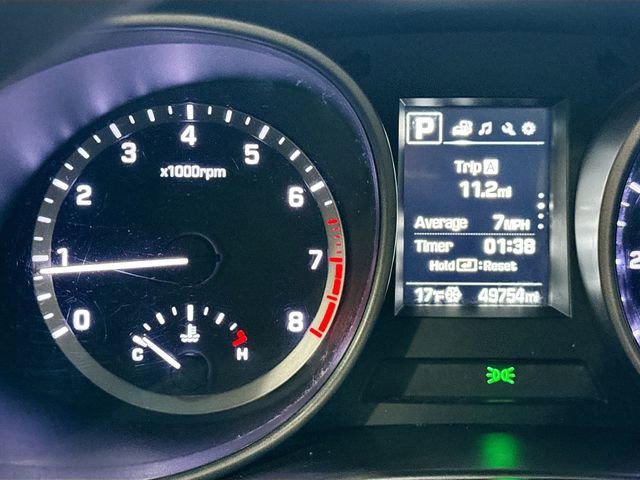 Used 2018 Hyundai Santa Fe Sport image 13