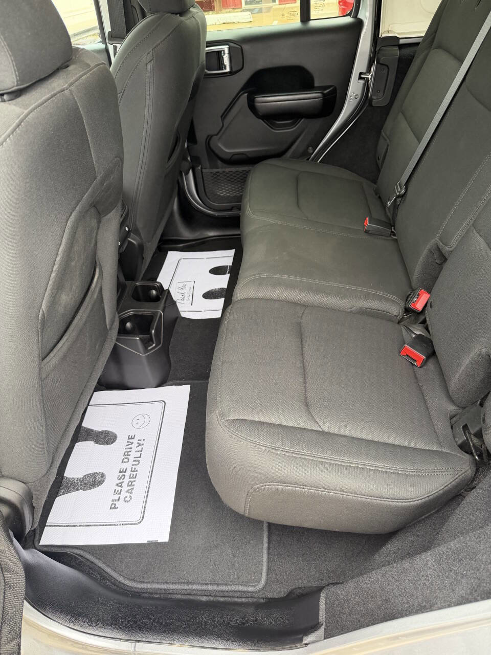 Used 2018 Jeep Wrangler Unlimited Sport S image 19