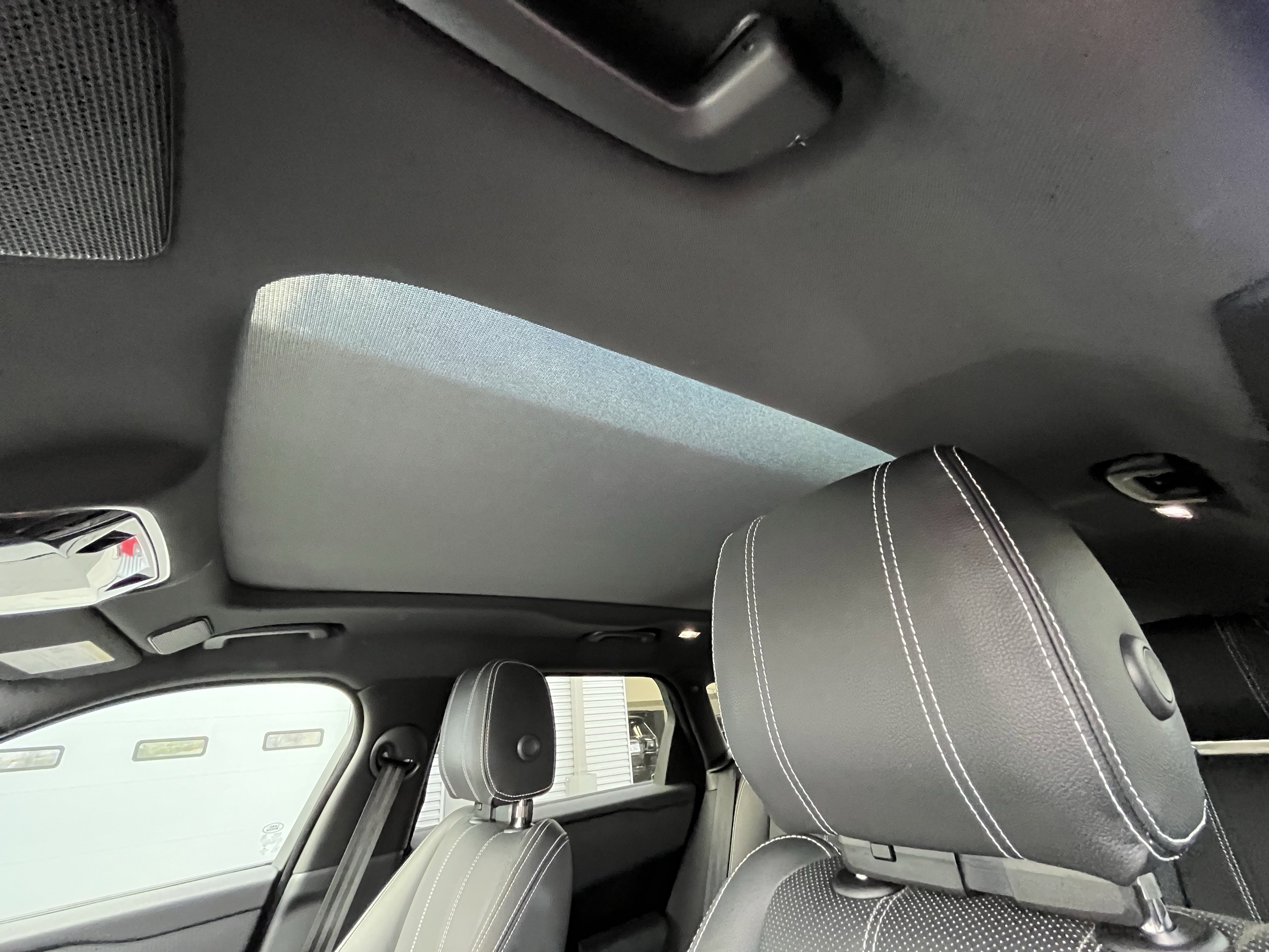 Certified 2021 Land Rover Range Rover Velar S image 27