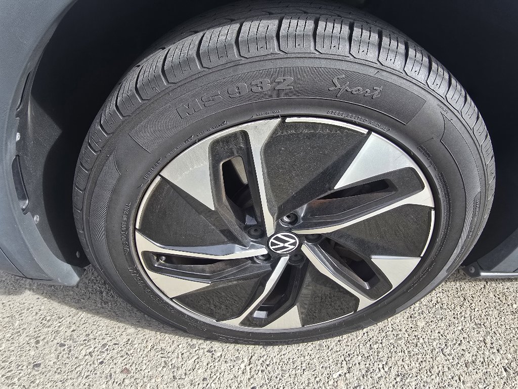 Used 2022 Volkswagen ID.4 Pro AWD/4WD image 21